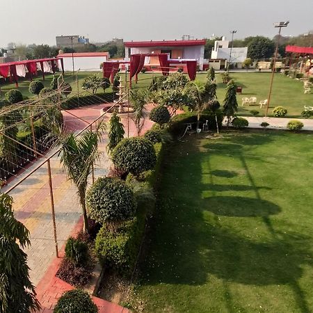 Prem Garden & Resort Матхура Экстерьер фото